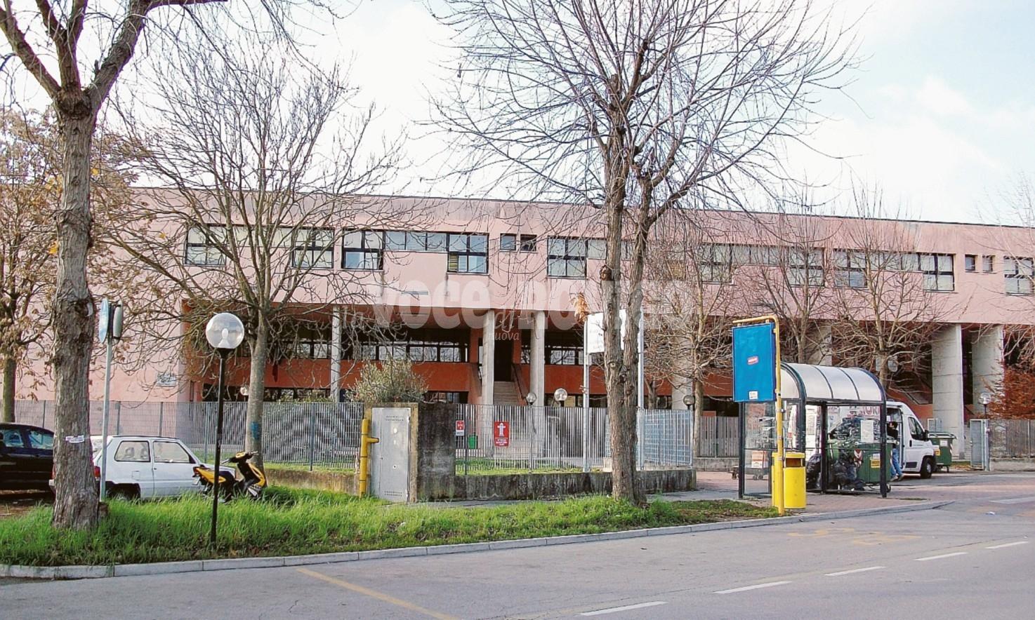 Polo tecnico adria Clearance