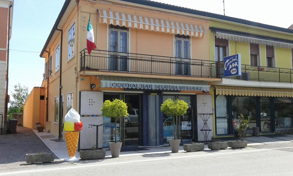 Alla scoperta dei bar di Villanova del Ghebbo Foto 1 di 10 La Voce