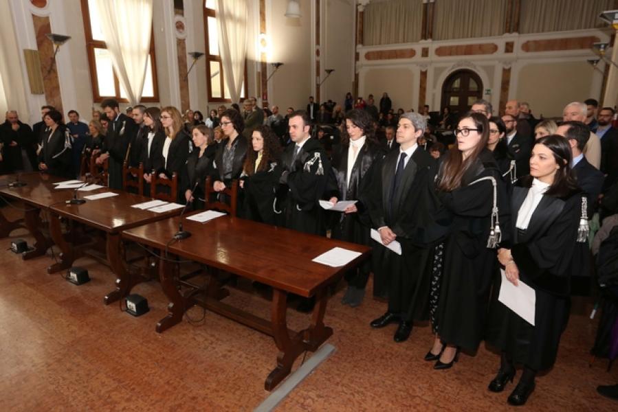 Ecco i 12 nuovi avvocati - Foto 1 di 32 - La Voce di Rovigo