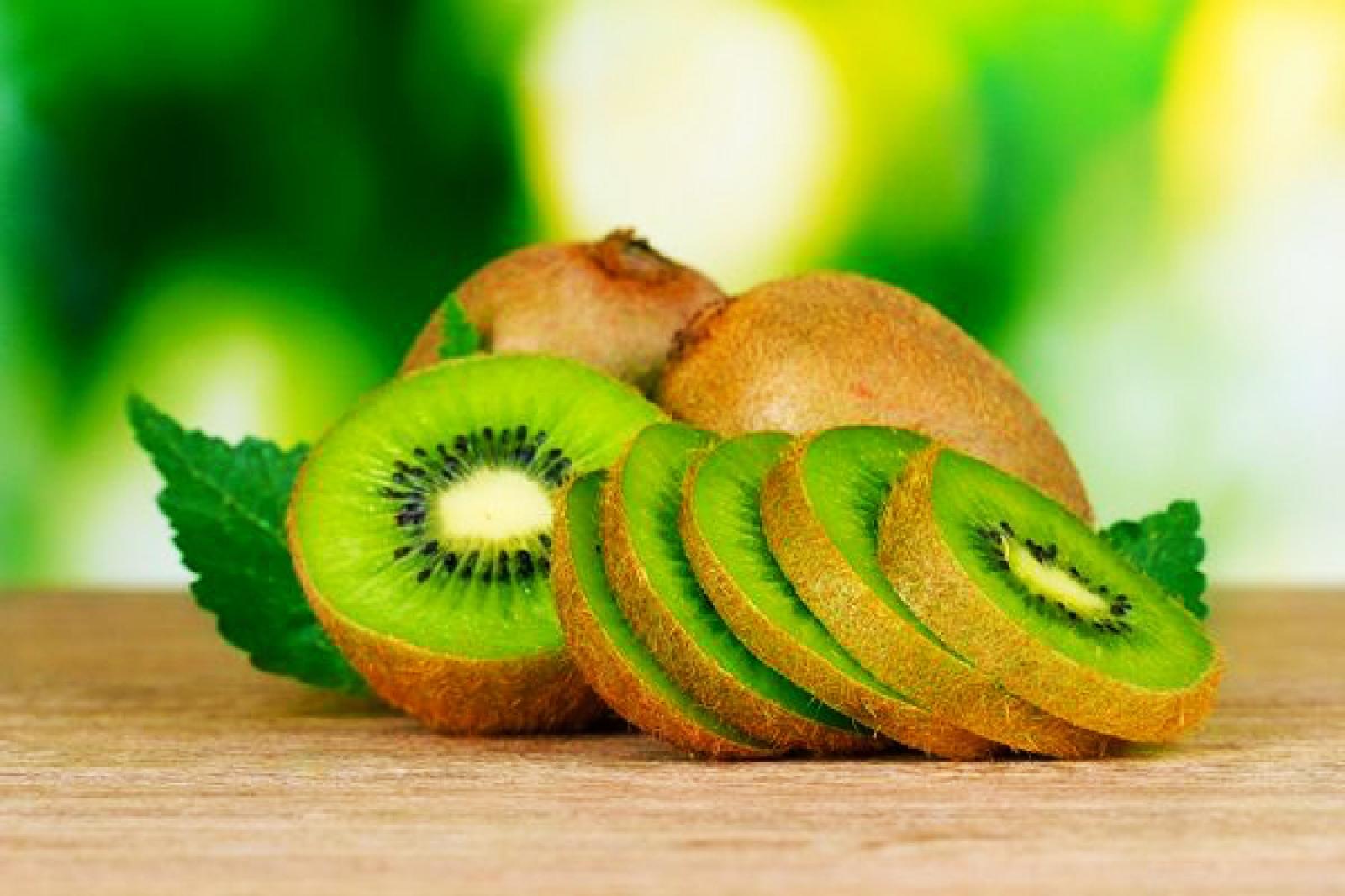 Branzino e kiwi: l&rsquo;accoppiata light e vincente