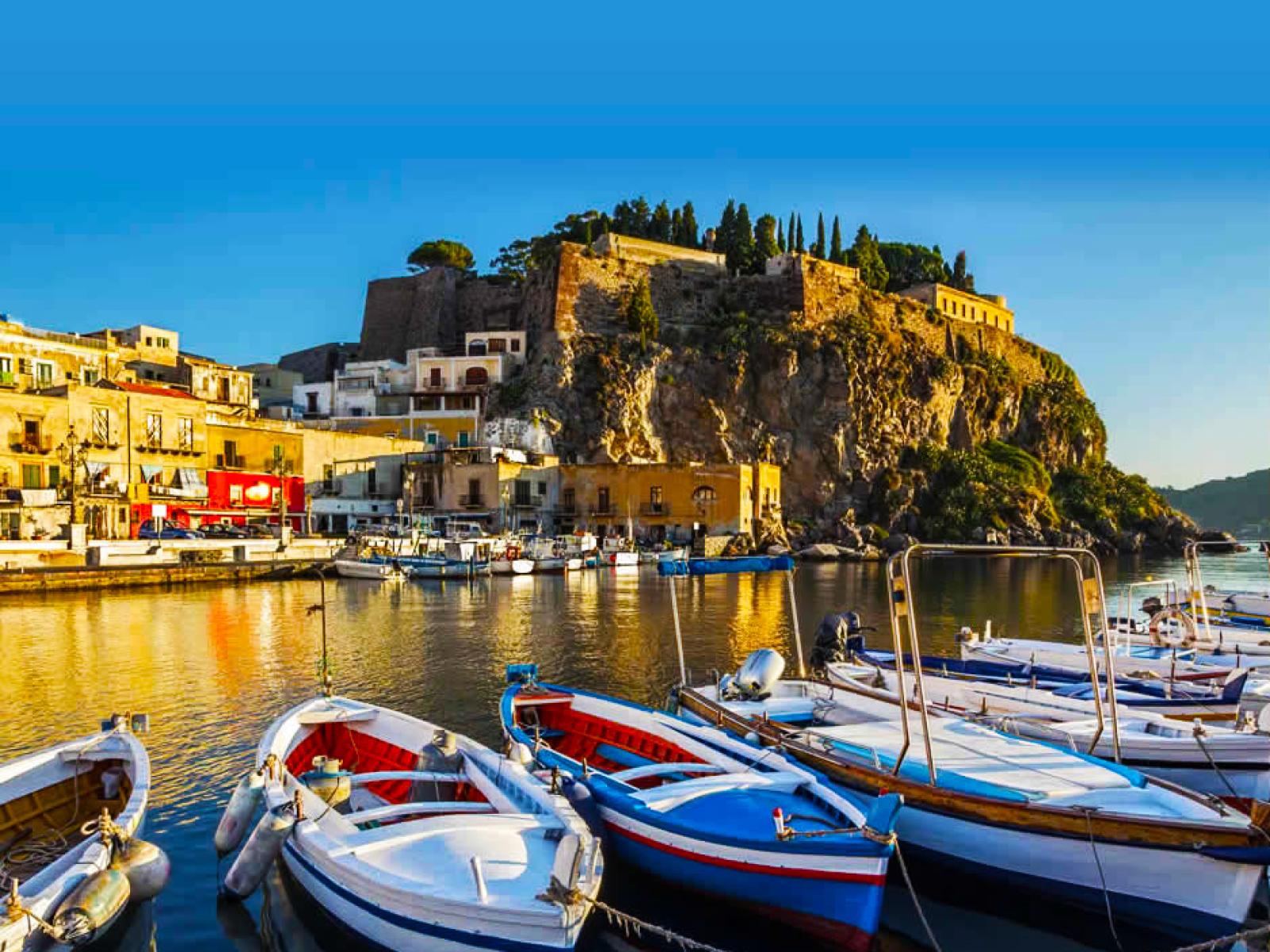 Lipari: l'isola modellata dai vulcani