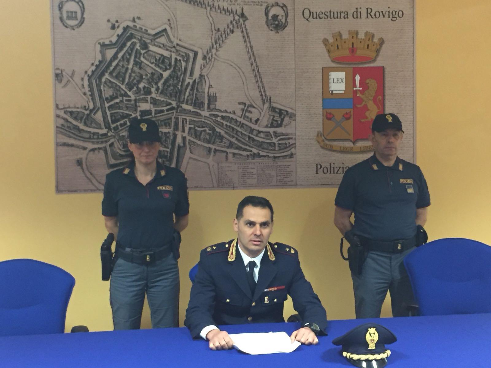 Insegue e sperona l'auto della ex, arrestato