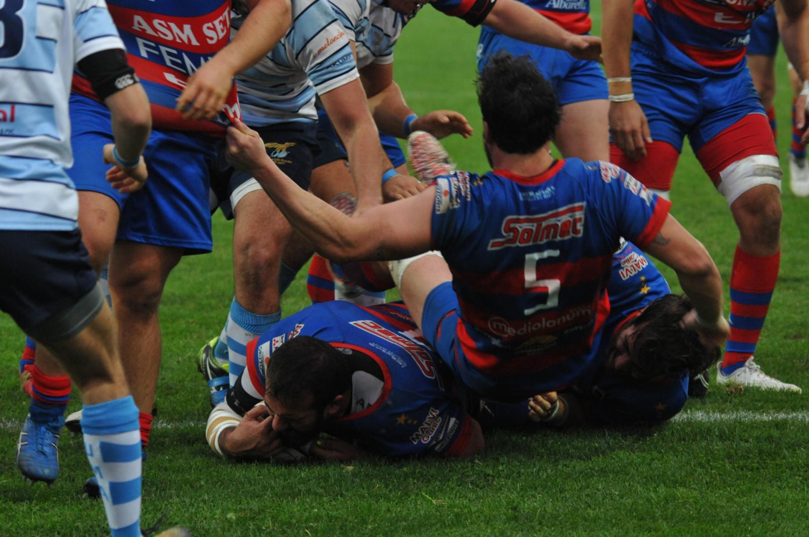 Rossobl&ugrave;, &egrave; il tempo dei saluti