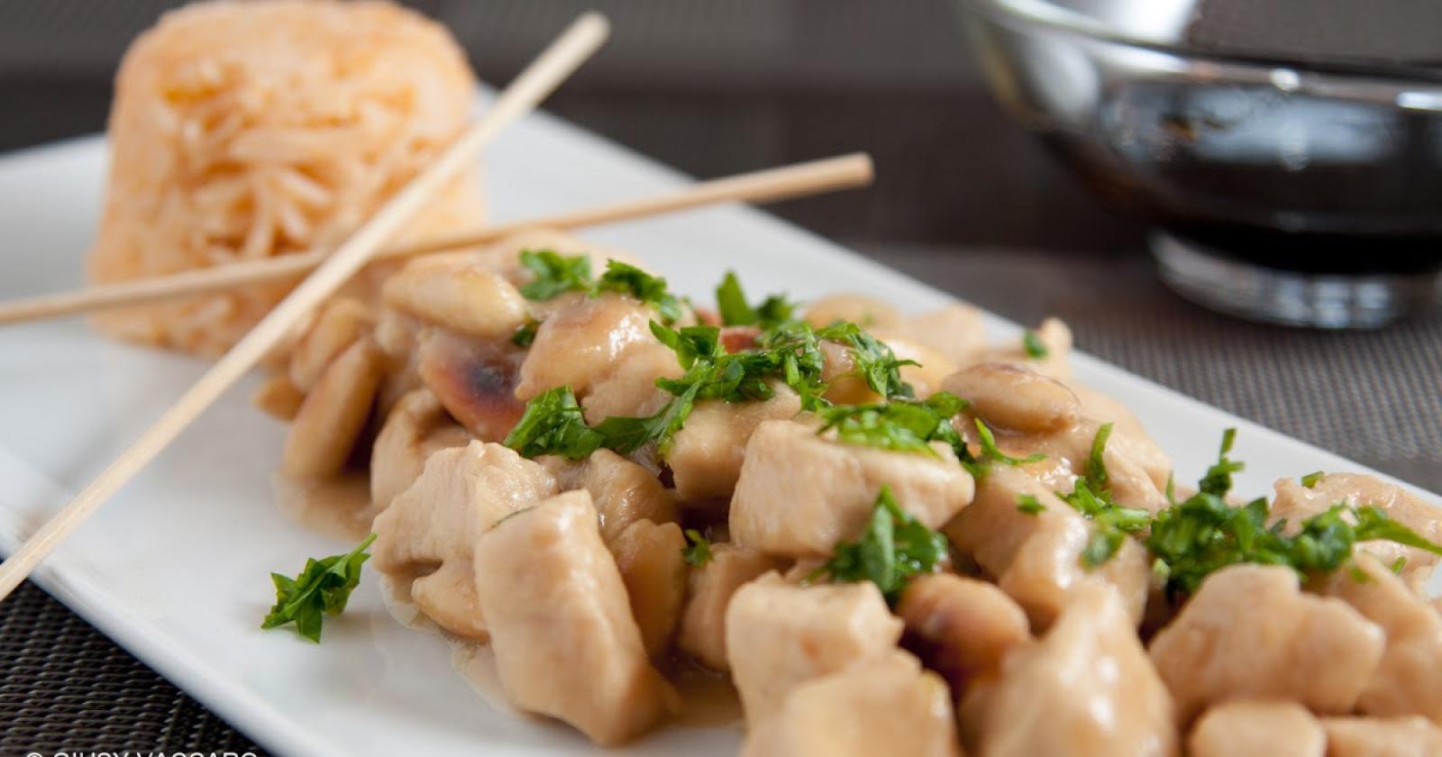 Gustosi bocconcini di pollo portano l'Oriente in tavola