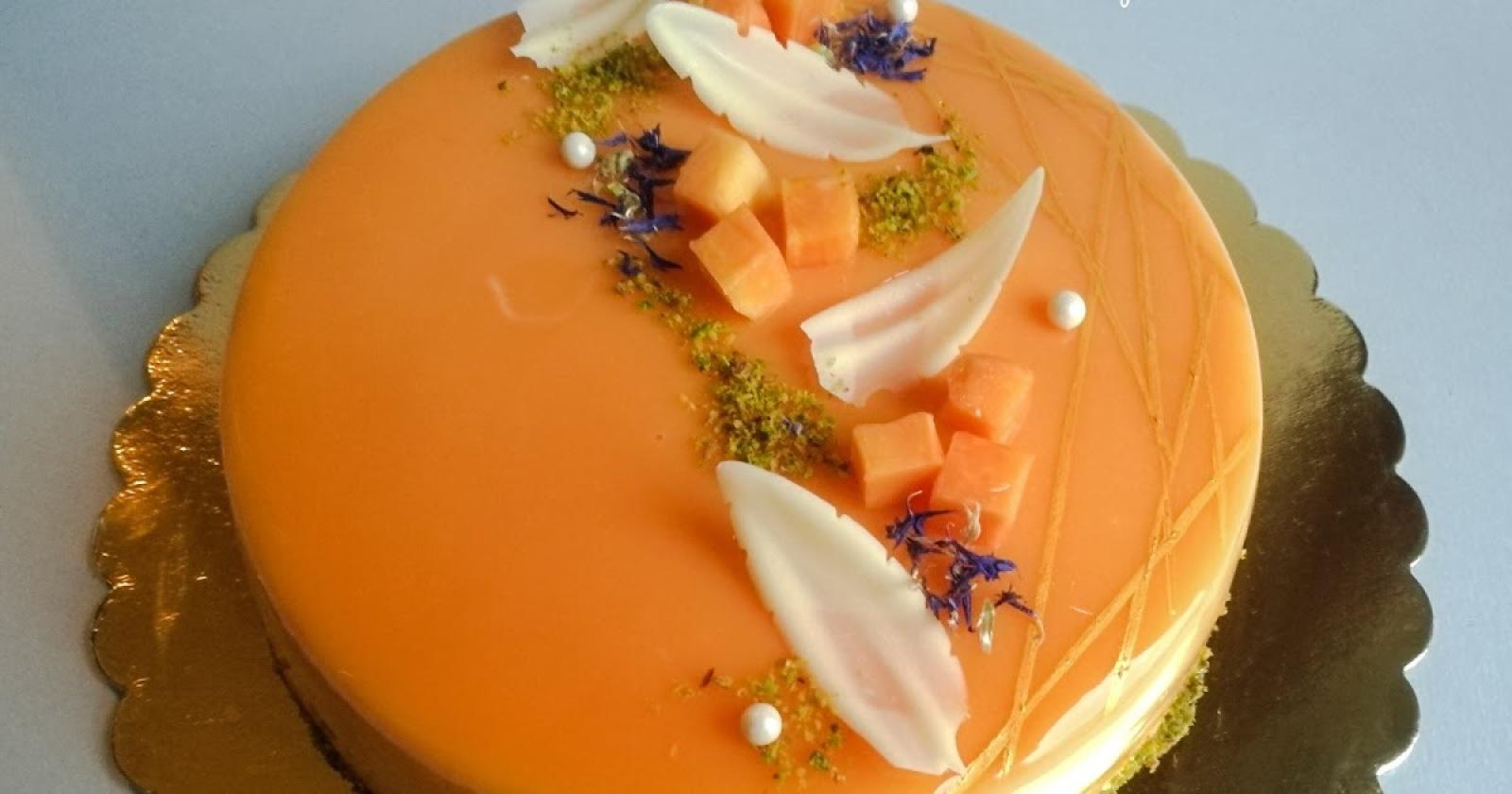 Una bellissima torta al mango per un piacere davvero esotico 