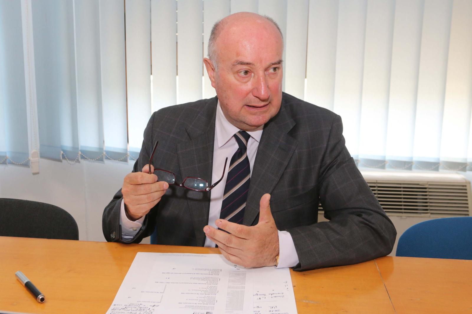 Compostella: &ldquo;Indispensabili dove c&rsquo;&egrave; gente&rdquo;