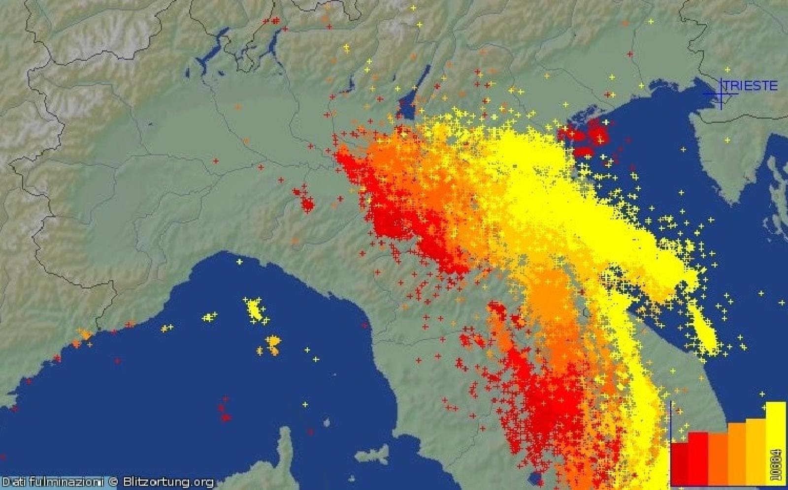 La tempesta perfetta: nella notte contate 44mila fulmini!