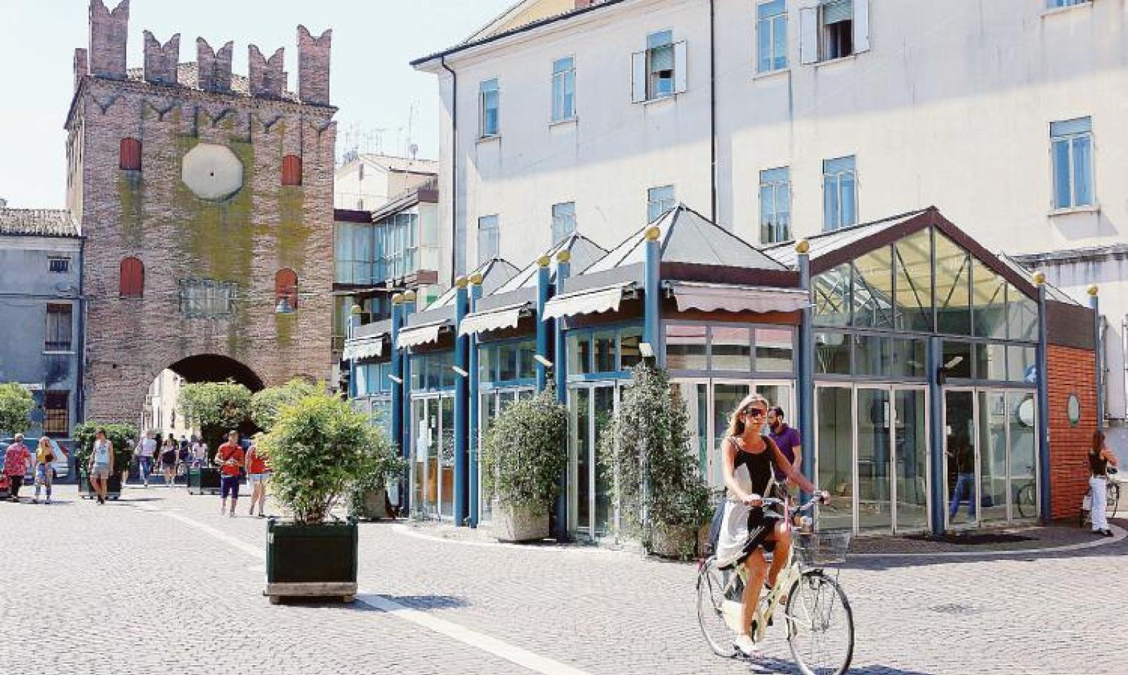 Il chiosco agita le acque &ldquo;azzurre&rdquo;