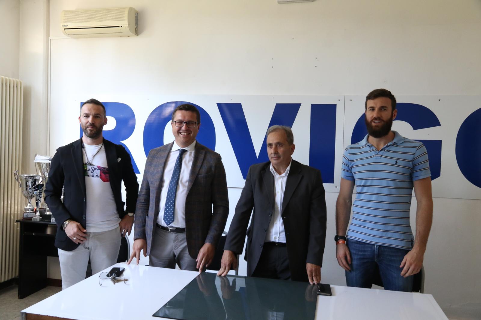 Si alza il sipario sul Rovigo calcio