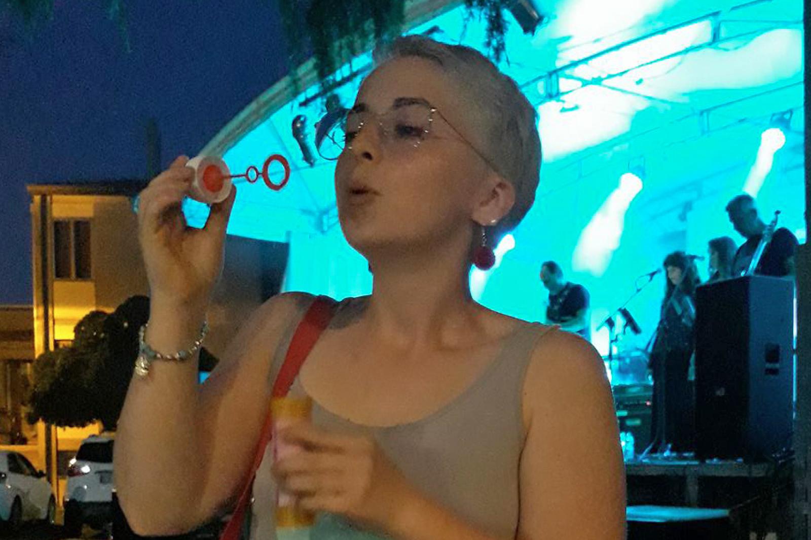 Morta a 19 anni per un  sospetto mix di farmaci