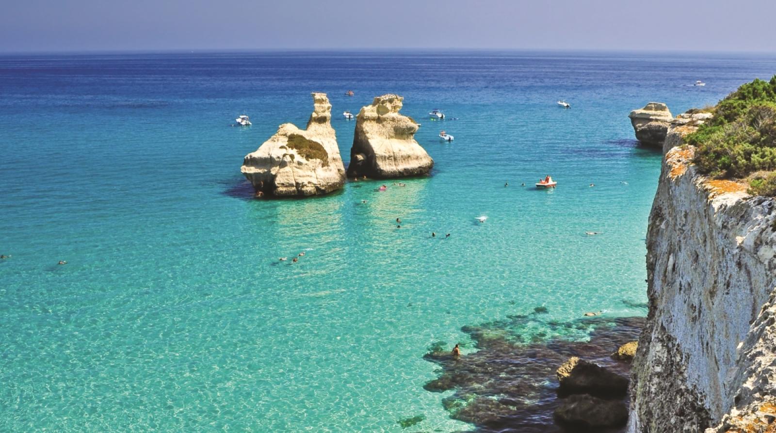 Salento, i guardiani di roccia che sorvegliano il mare