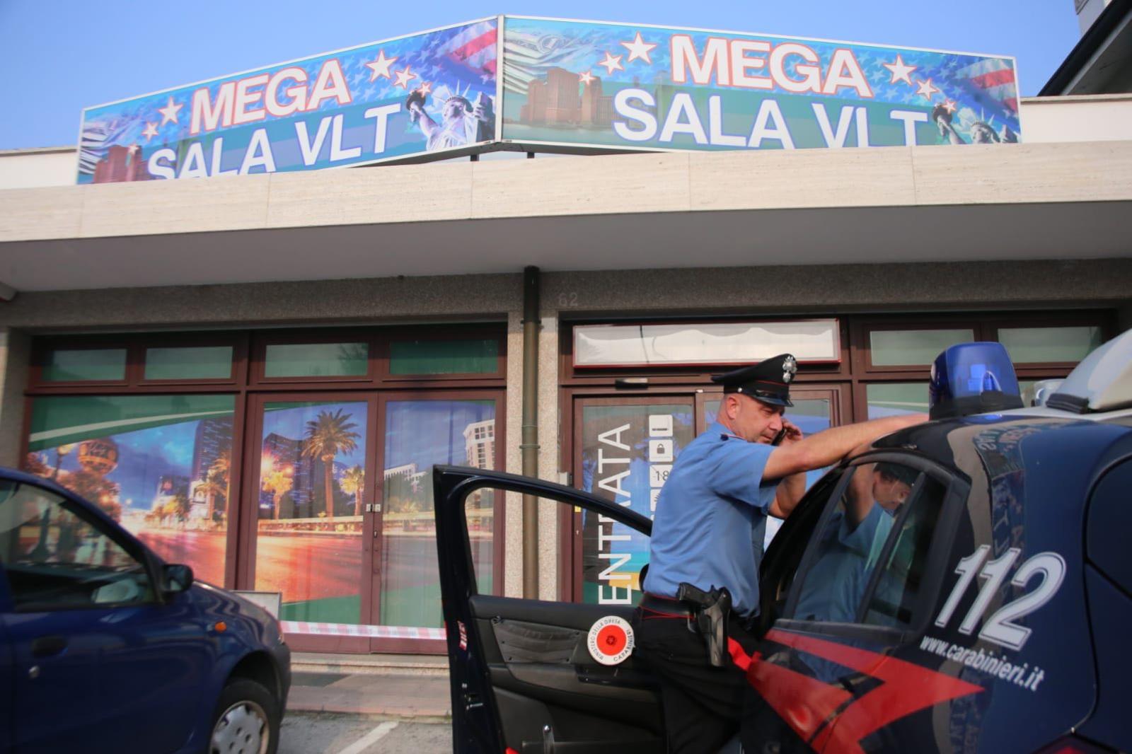 "Picchiata e rapinata": tutto falso, per far sparire 68mila euro