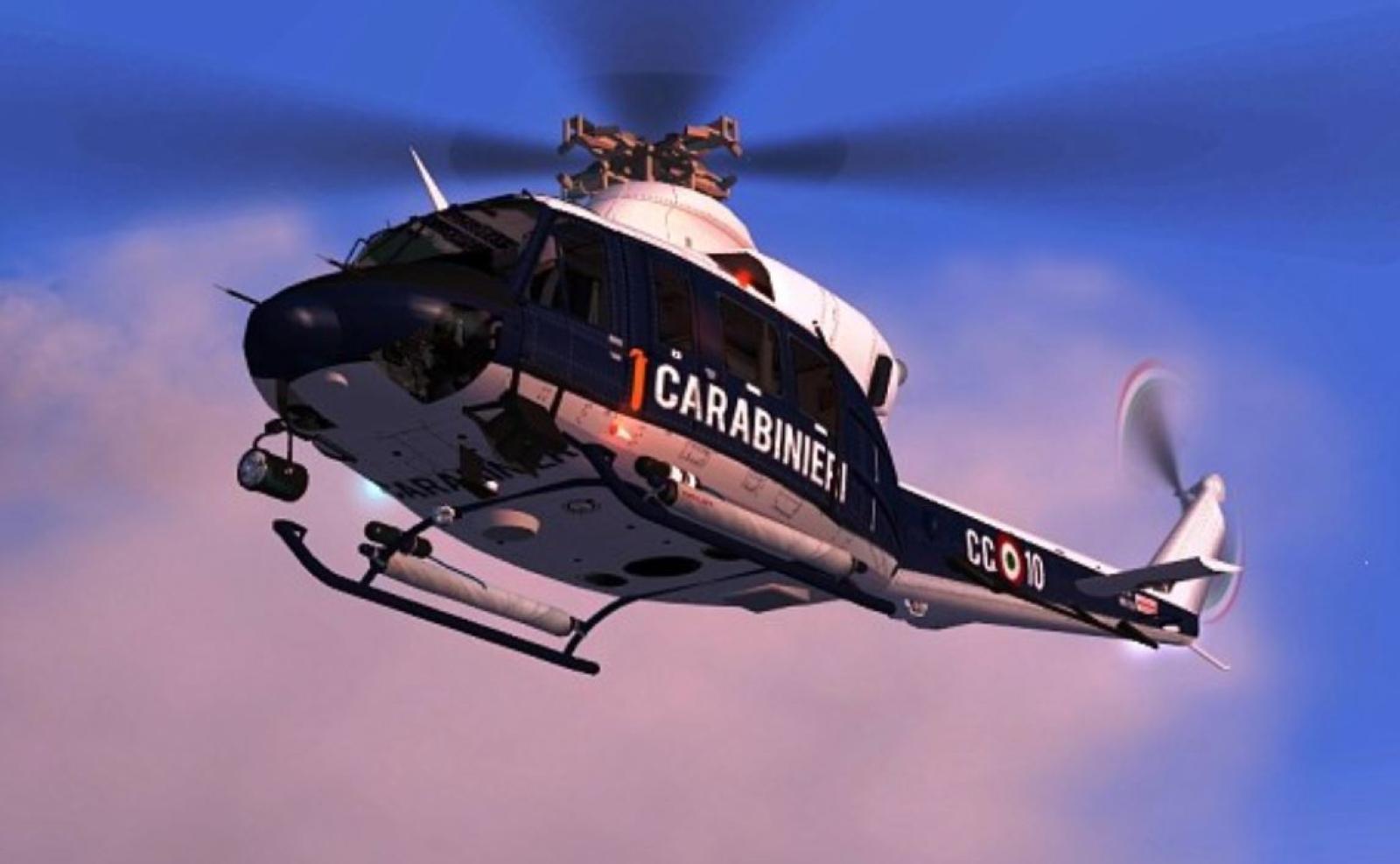 Litiga con la madre e poi si barrica  in casa con 8 fucili e 1200 munizioni