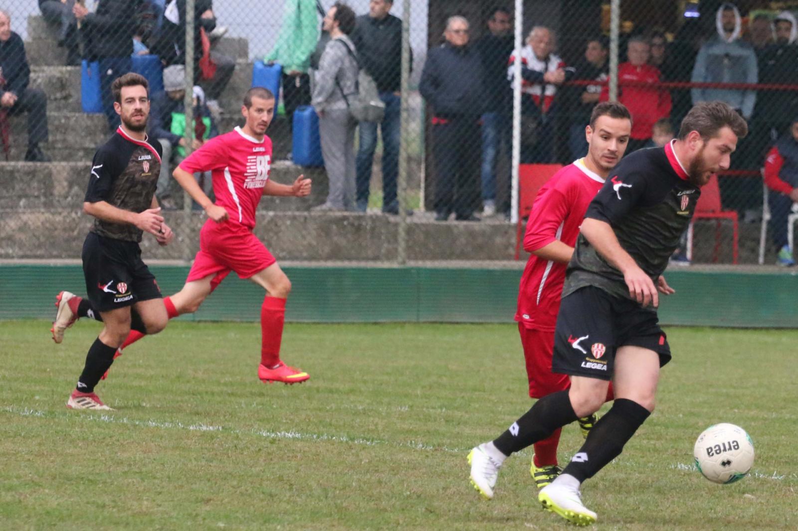 Il Pettorazza fa tris e balla da solo