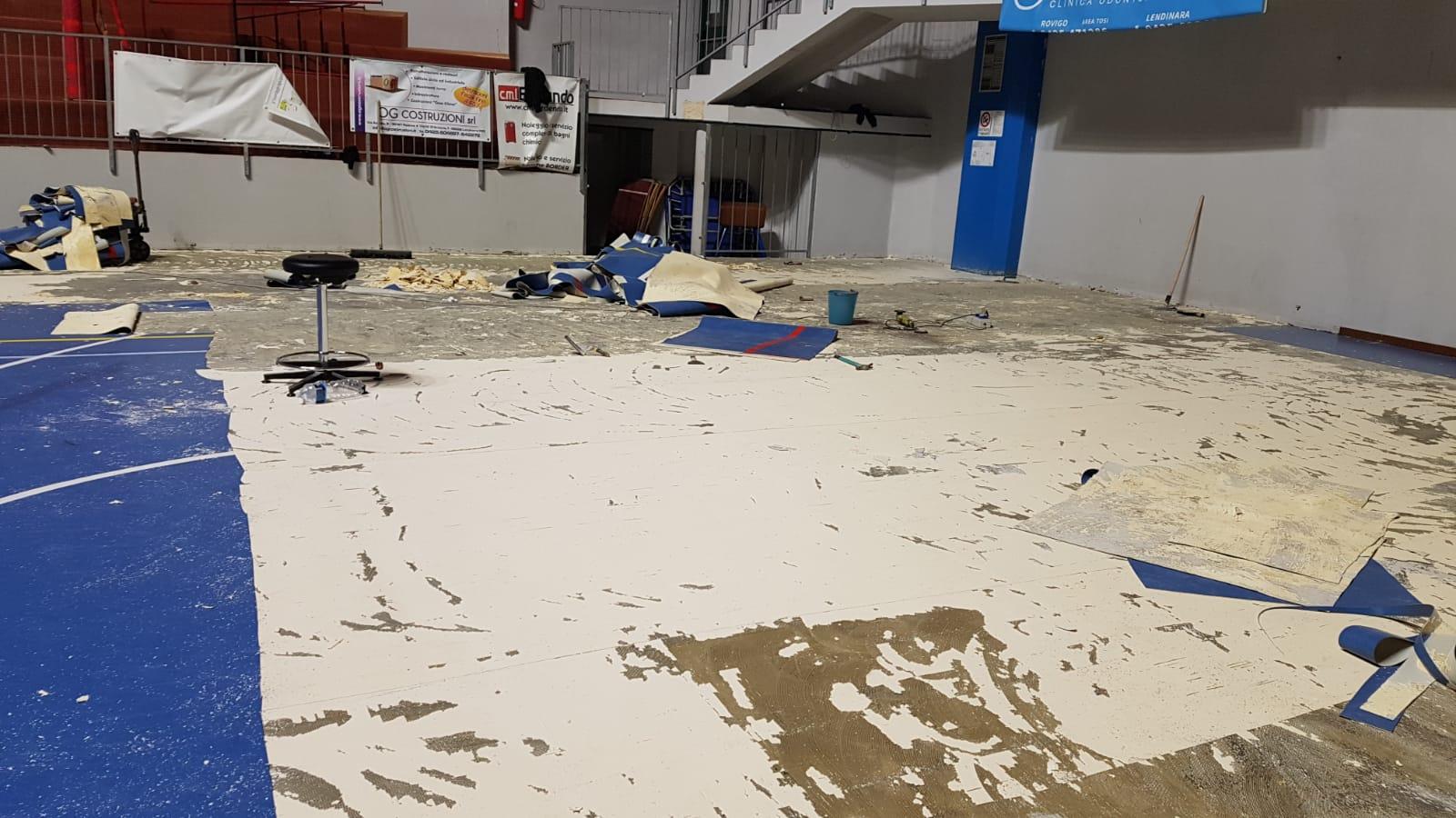 Lavori al palazzetto, fischio d'inizio