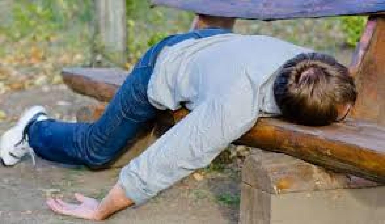 Quattro 15enni su 10 si ubriacano almeno una volta al mese