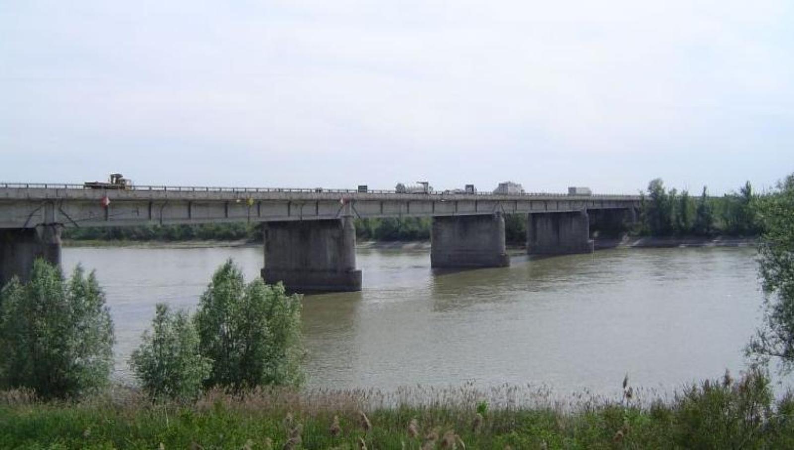 Ponte sull&rsquo;A13, controlli e sospetti