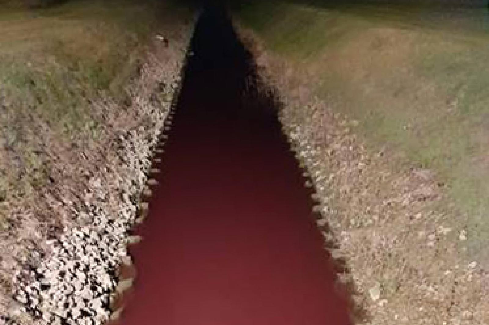 Colorante nello scolo Vicinara