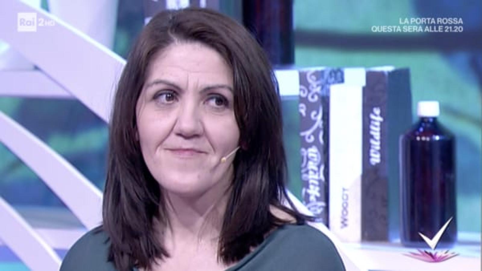 Va in tv e racconta il suo sogno: operarsi per avere un sorriso come tutti