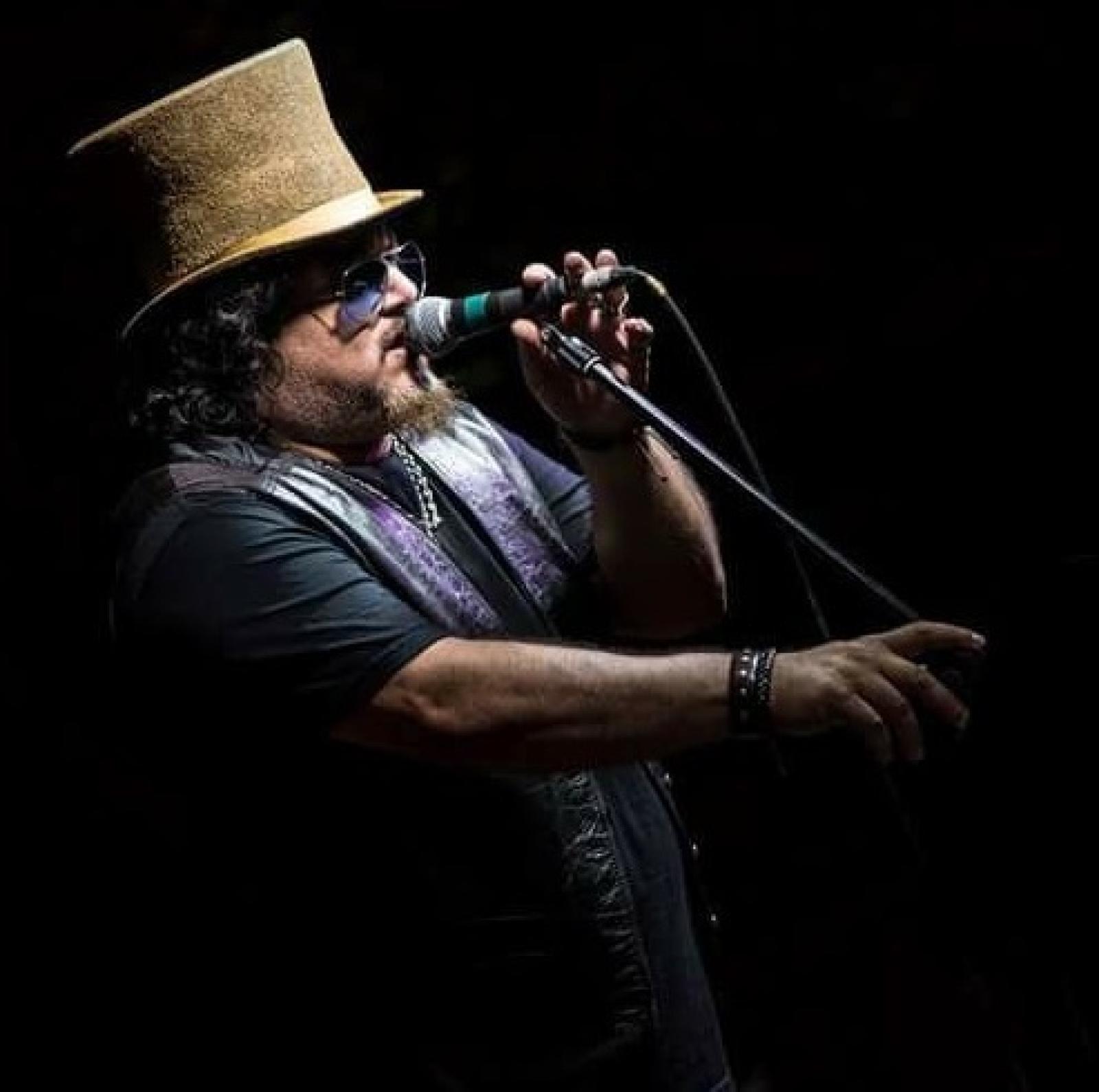 Caruso tra rock e Zucchero