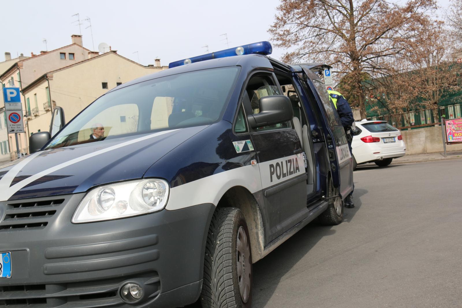 Falciato davanti ai bimbi