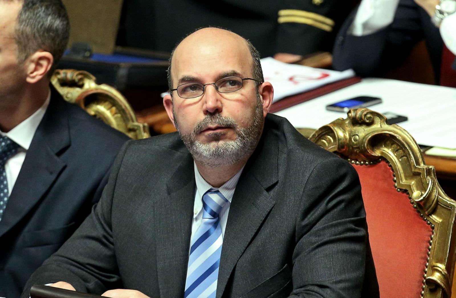 File: "Da Crimi solo odio e falsit&agrave;"