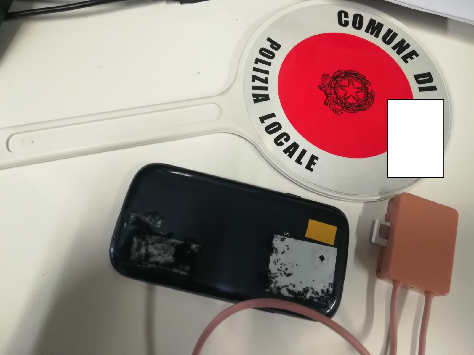 Assalto alla patente, strage di furbetti del cellulare