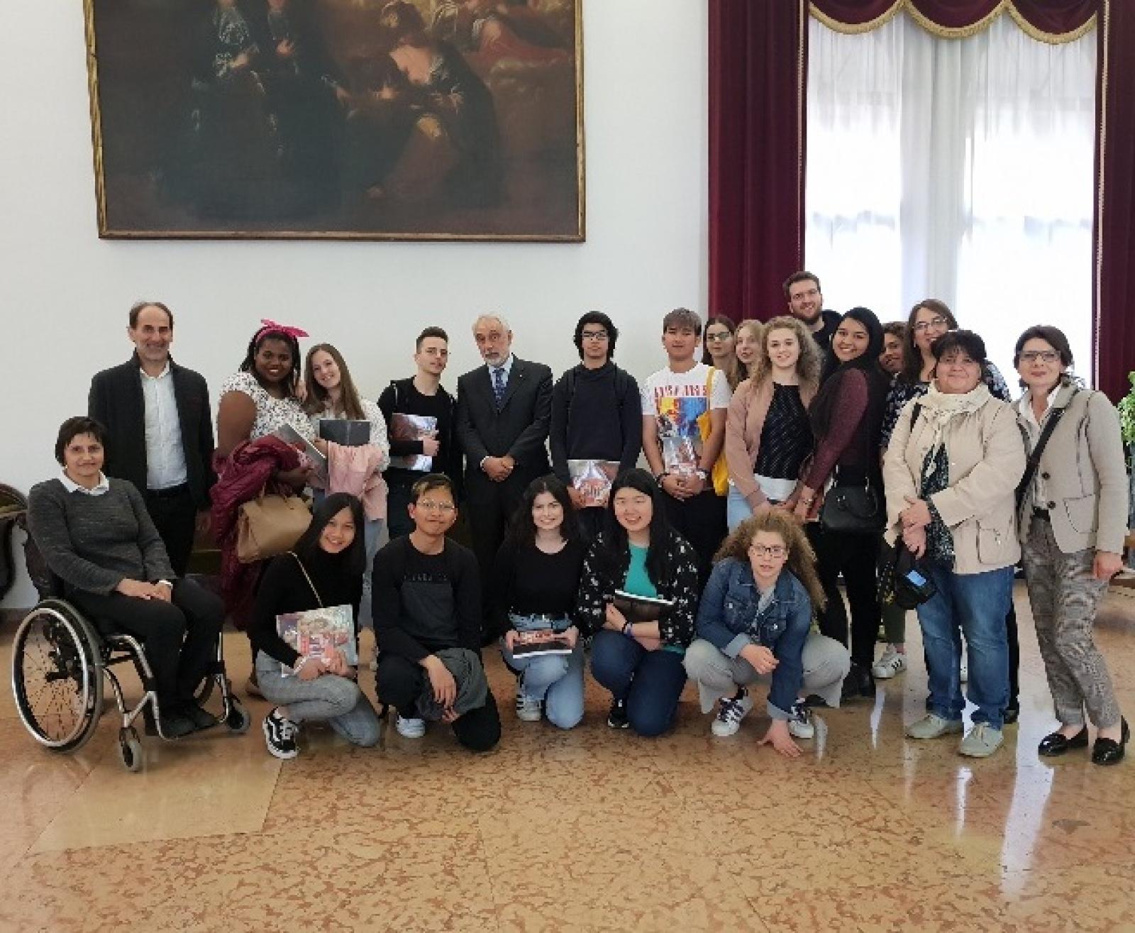 Studenti di ogni parte del mondo accolti in citt&agrave;