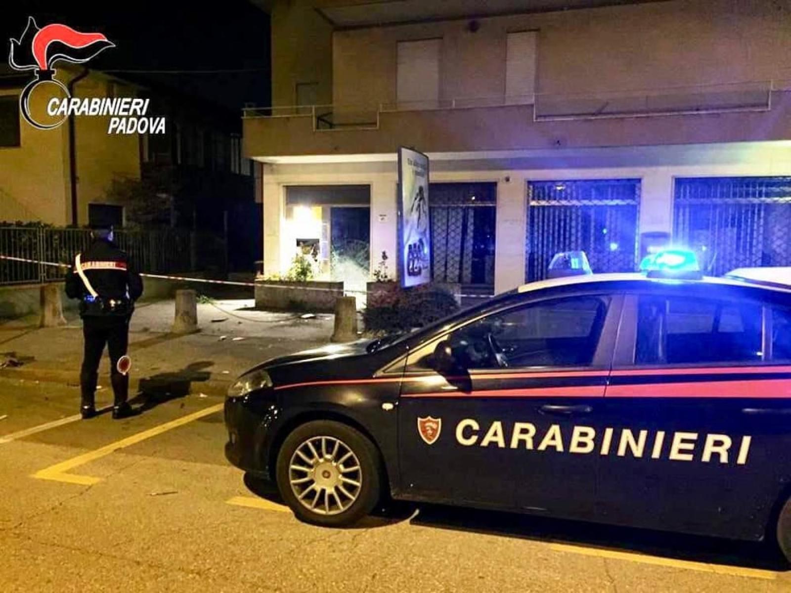 Bancomat esplosi: arrestati due giostrai