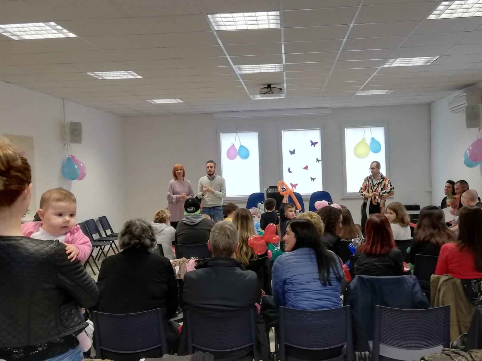 Emozionante festa dei nuovi nati