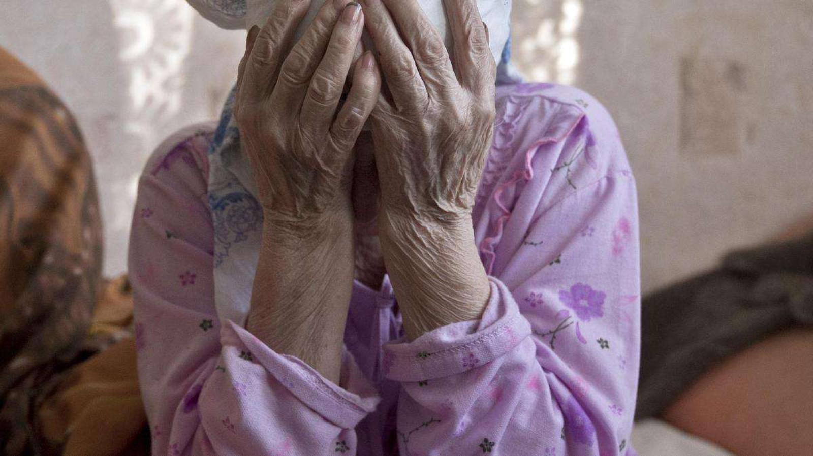 Derubata dei risparmi di una vita. Li teneva sotto il materasso