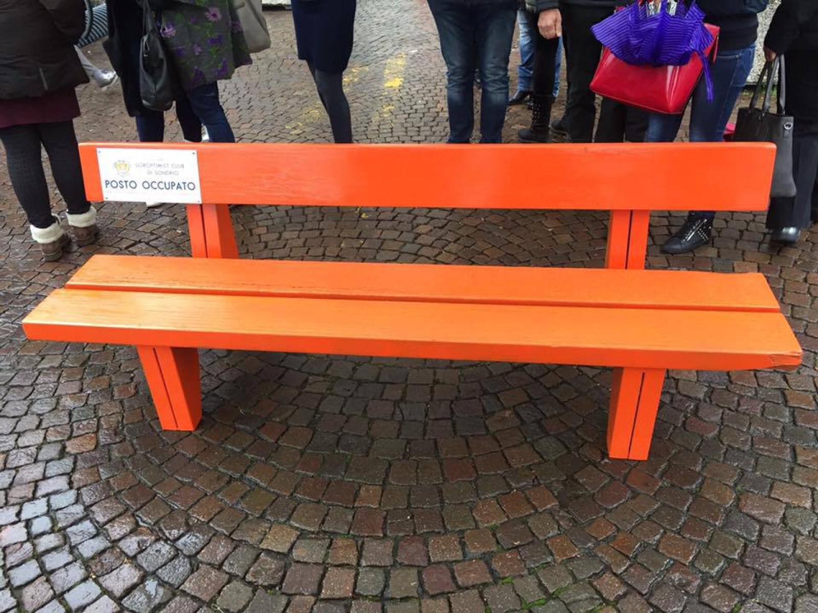 Anche a Rovigo arriva la panchina arancione
