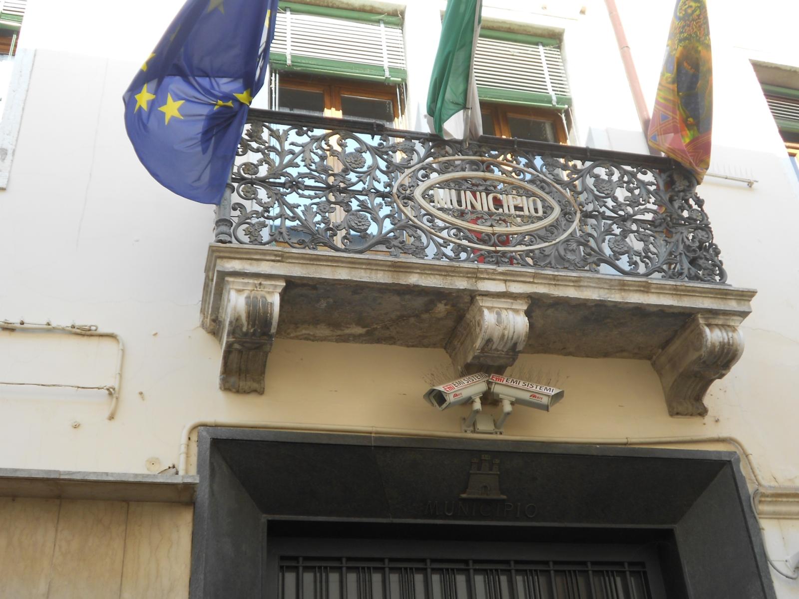  "Mazzata su famiglie e imprese"