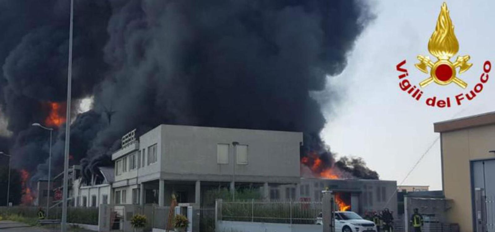 Rogo infernale a Brendola, inviati anche i nostri pompieri