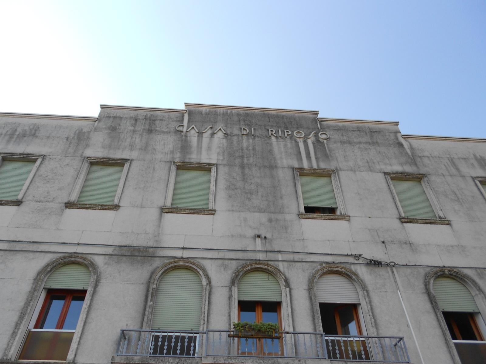 La camera mortuaria &egrave; fuori uso