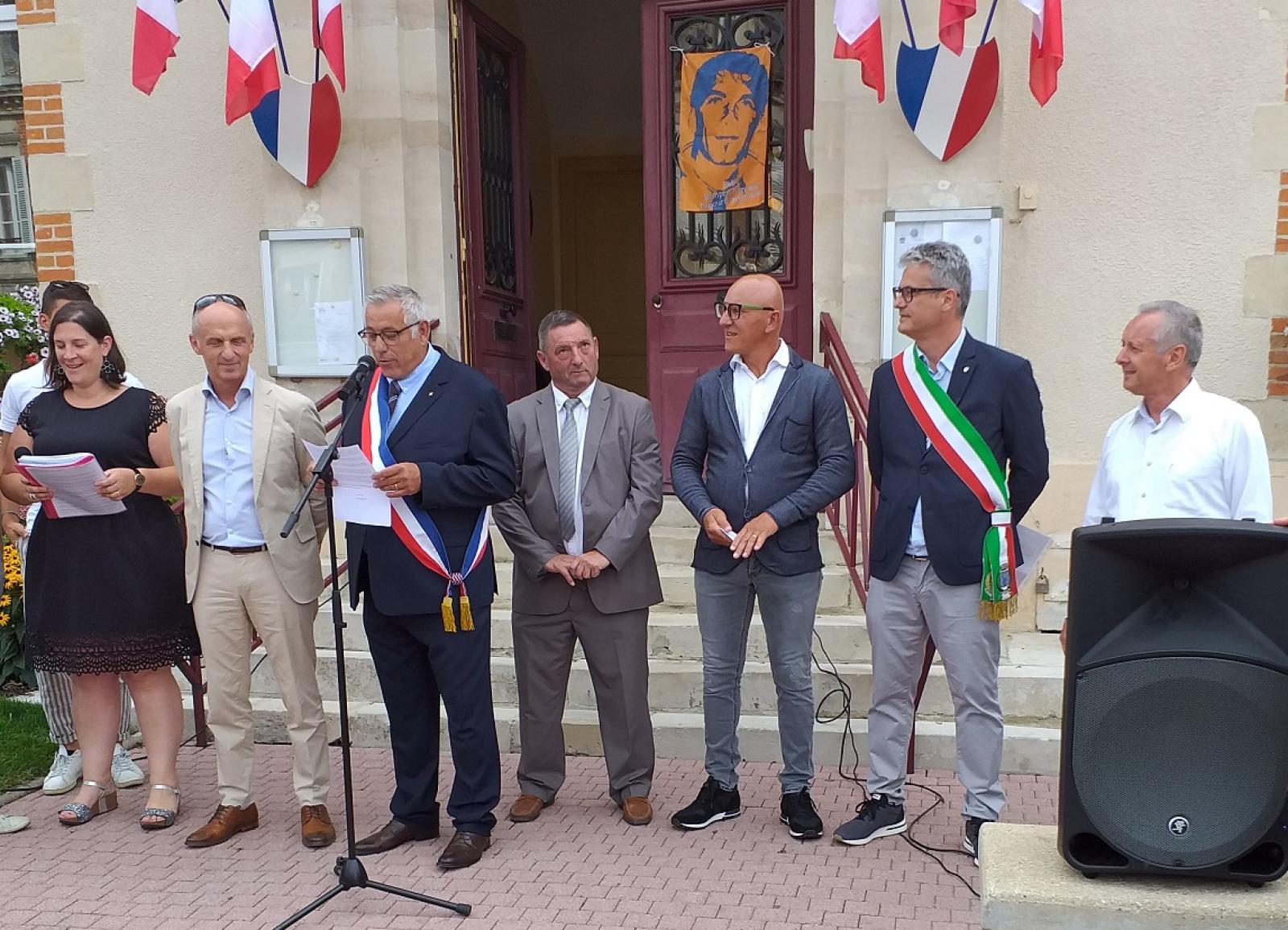 Lo sculture polesano che conquista la Francia