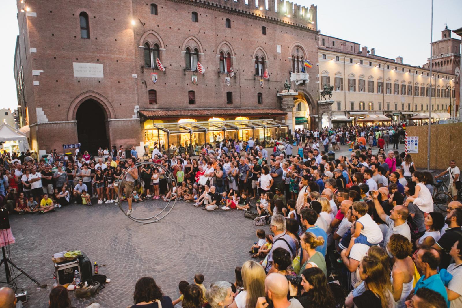 Buskers Ferrara che il Festival abbia inizio!