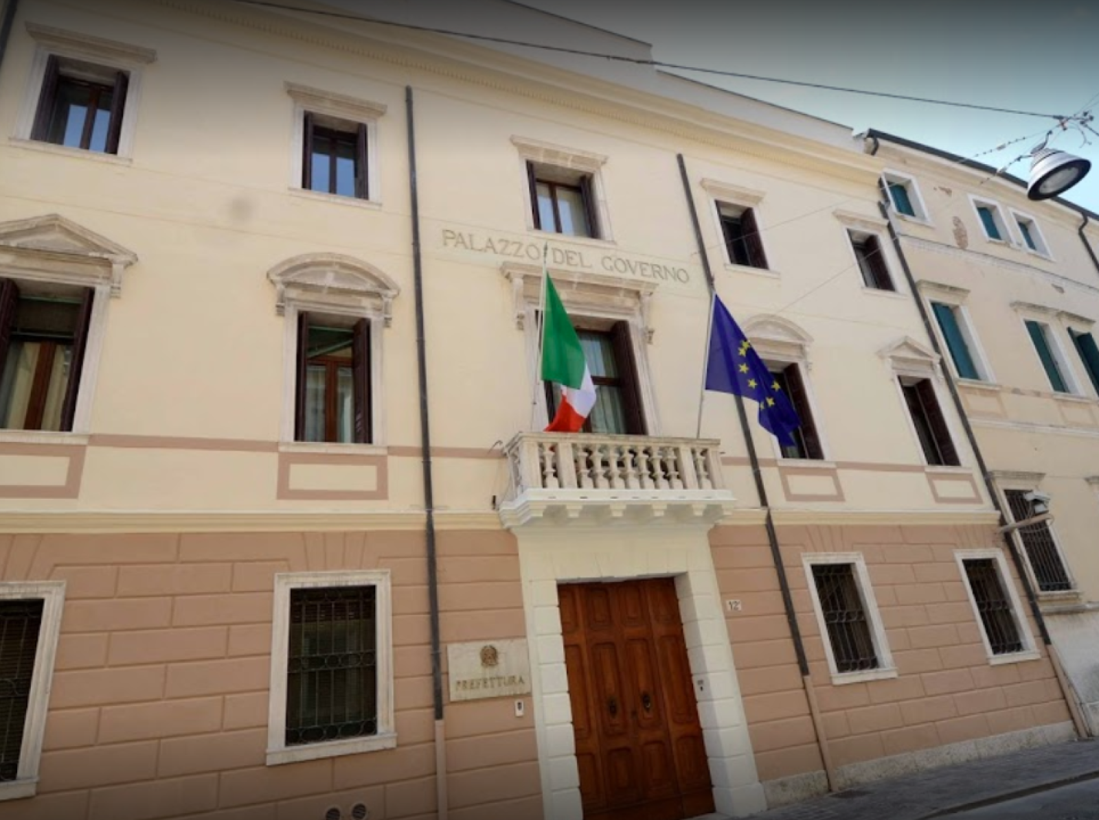 Una corsa tra le sedi istituzionali