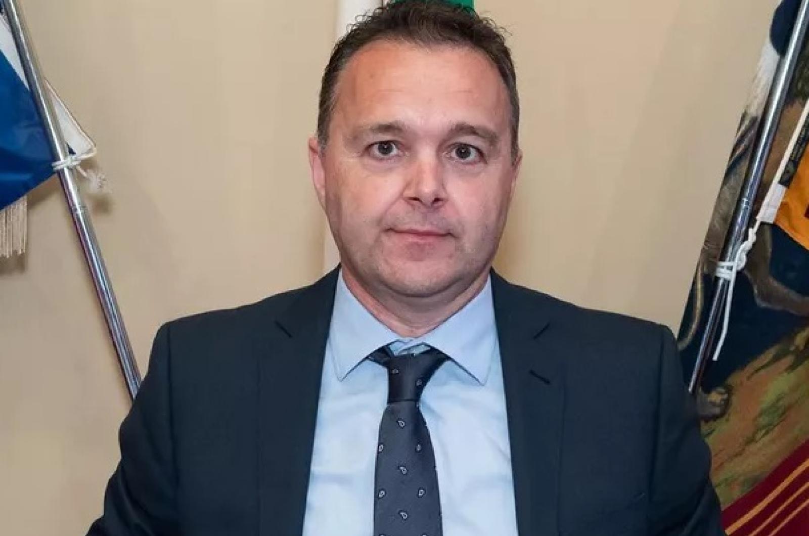 Sindaco suicida, citt&agrave; sotto shock