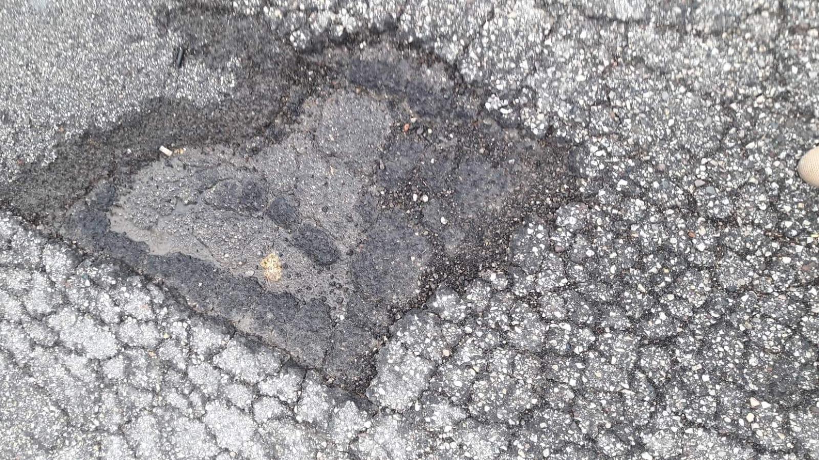 "Buche pericolose, intervenite"