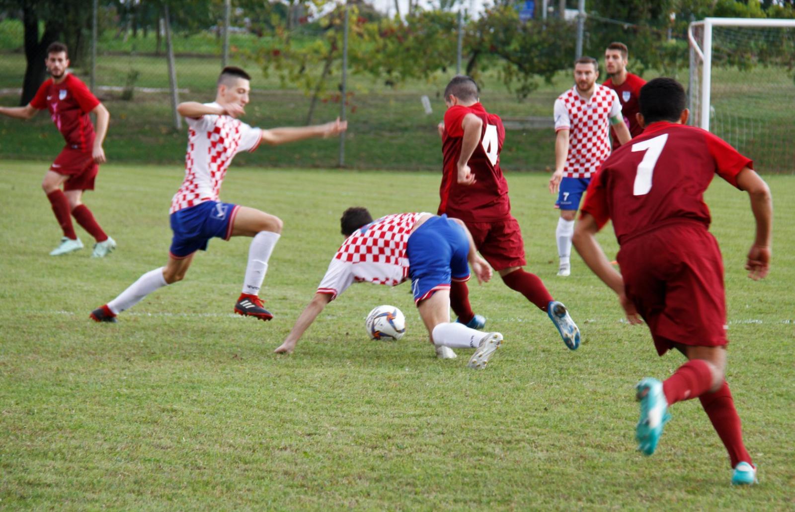 Danni agli spogliatoi, "pagheranno i giocatori"