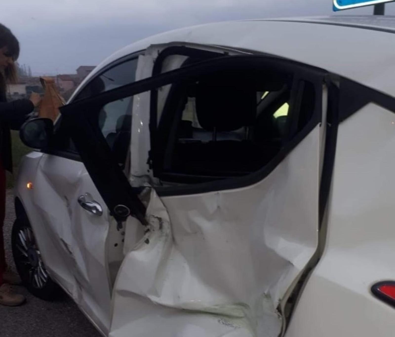 Schianto sulla Romea, illesa la moglie dell'ex senatore