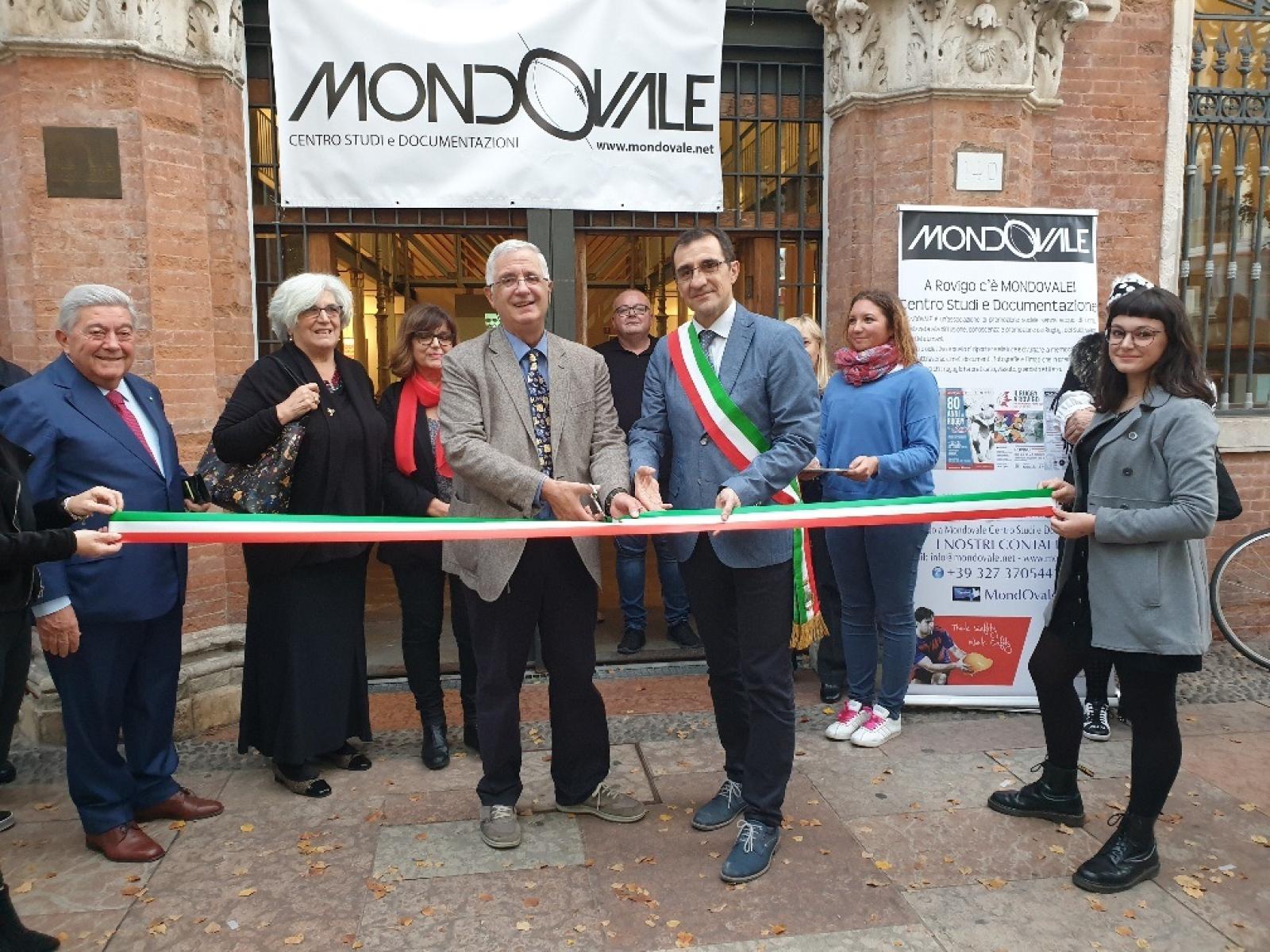 La vita dell'uomo che ha fatto la storia del rugby 