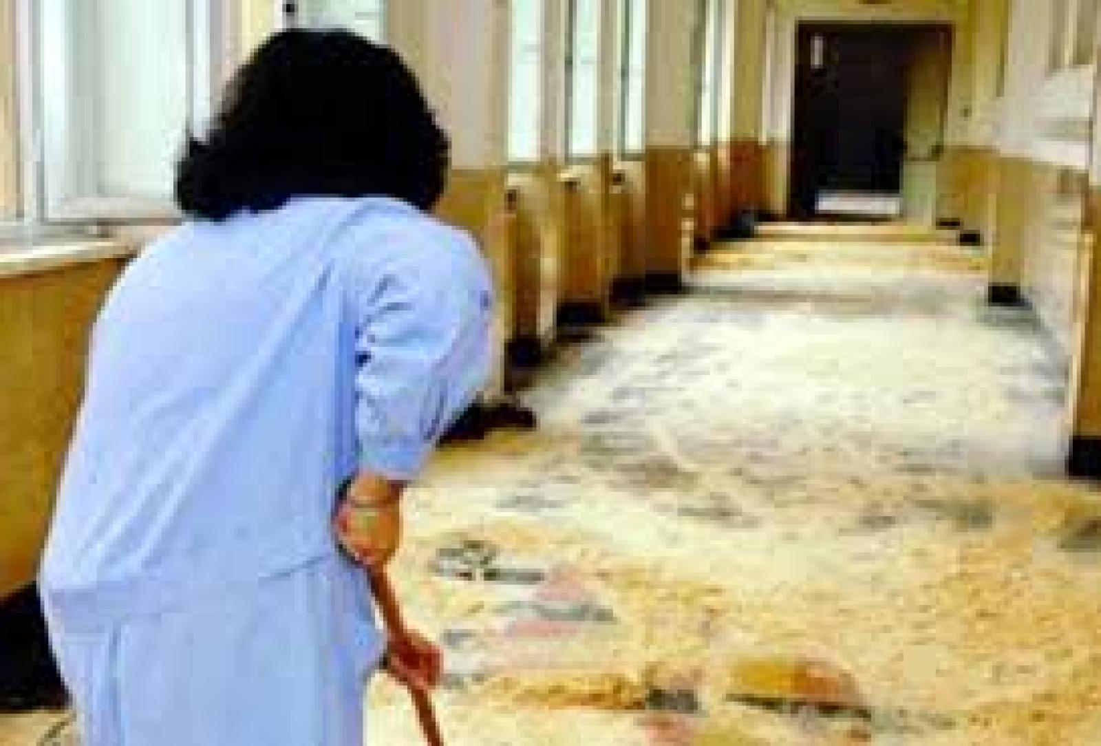 Diploma falso per ottenere il posto da bidella: 55enne indagata