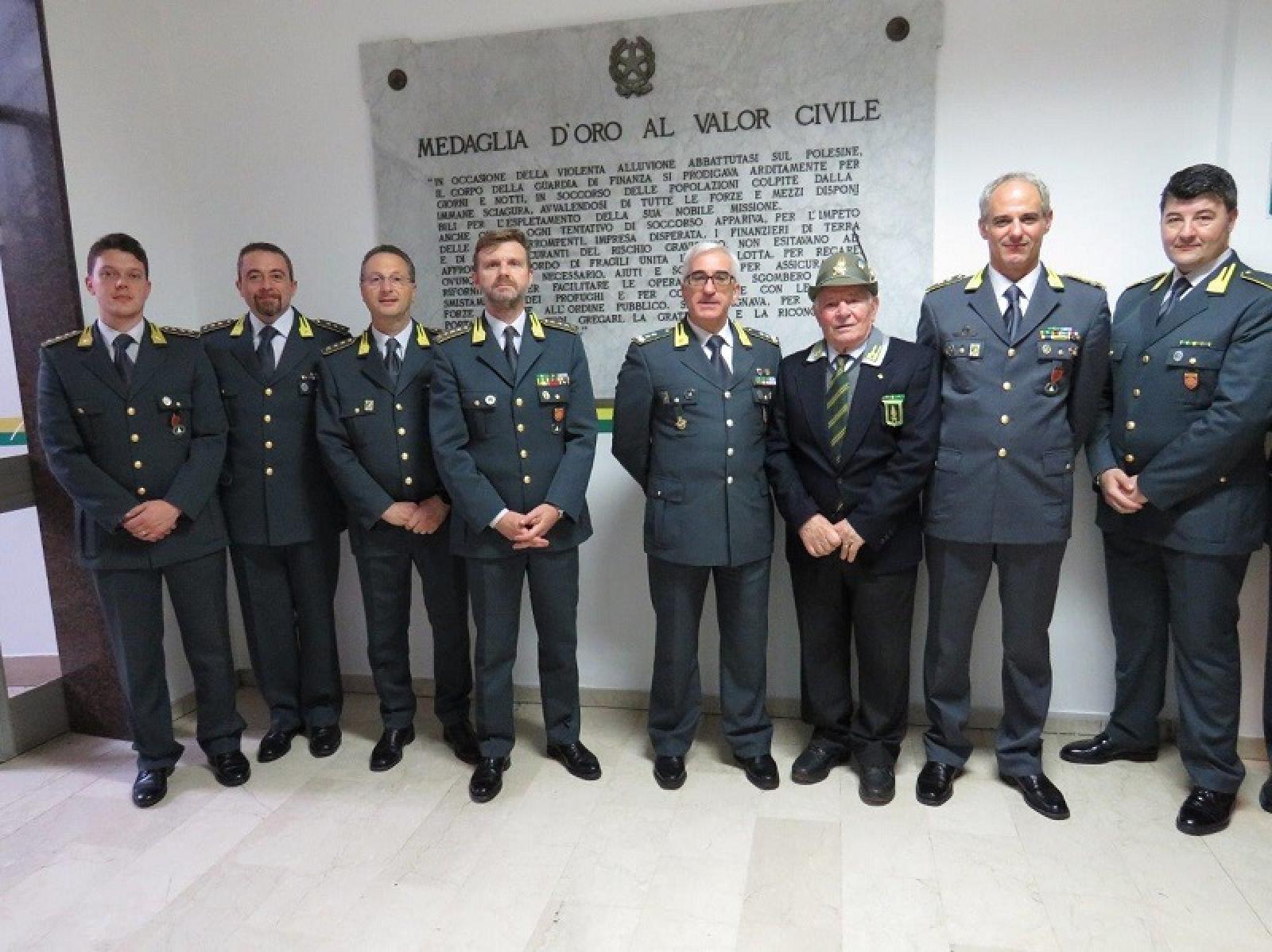 Premiati i militari che si sono distinti