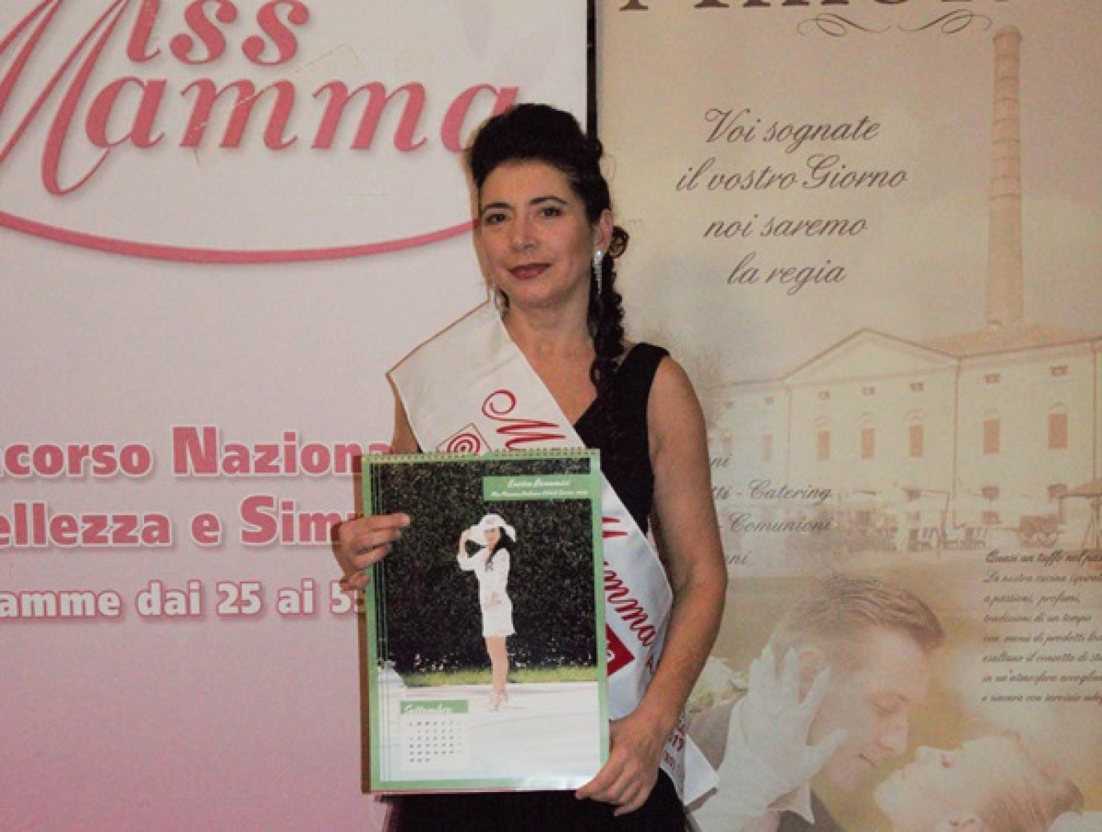 Una mamma bassopolesana protagonista del calendario