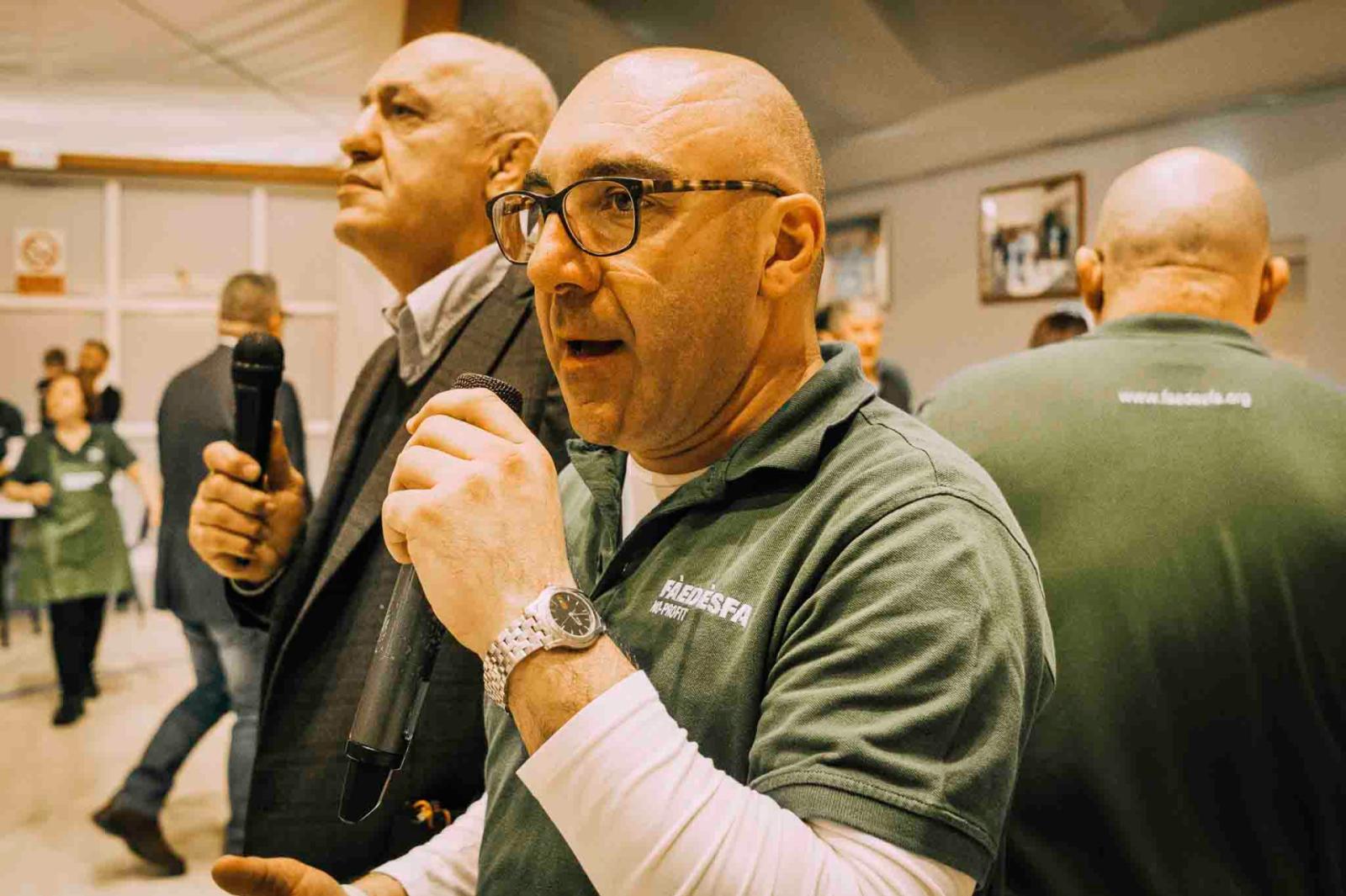 Babbo Natale arriva con un corteo di moto