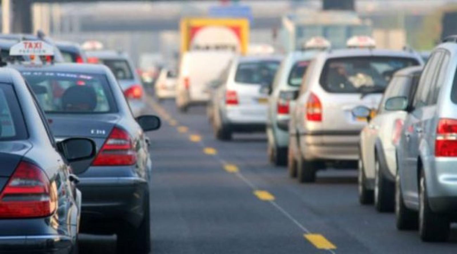 Doppio incidente in A13, traffico bloccato