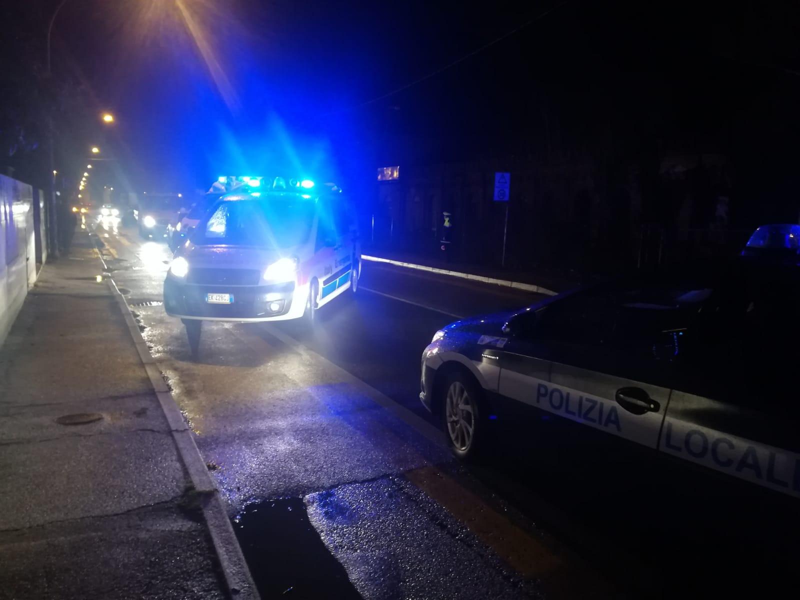 Incidenti e buio in viale Oroboni, i cittadini: "Troppo pericolosa"