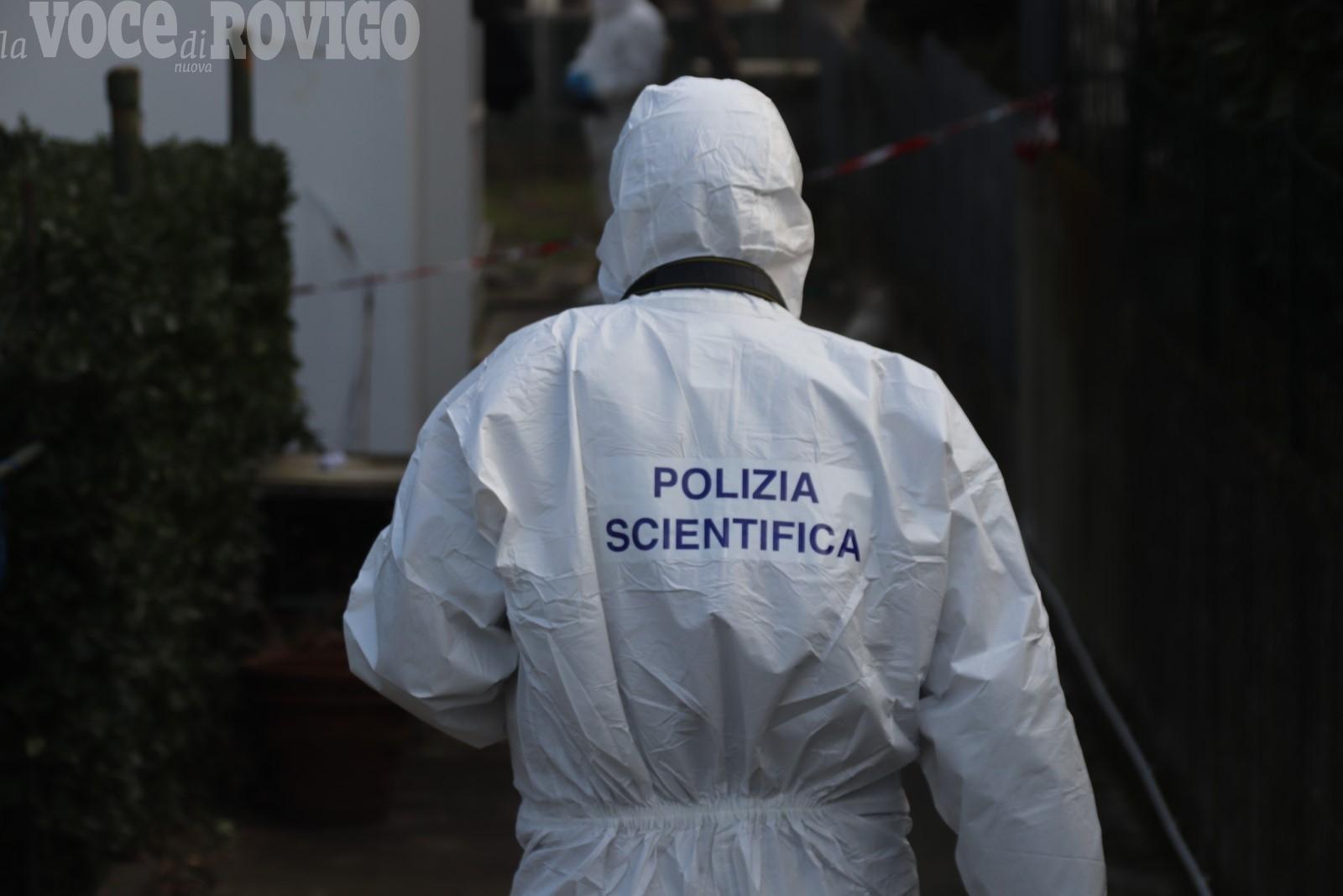 Donna trovata morta nel suo appartamento